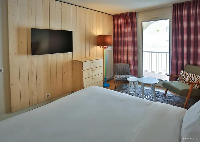 Le Refuge Des Sources Hotel 3*