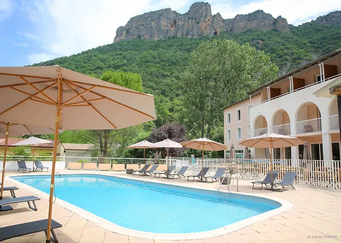Hotel Le Refuge Des Sources 3*