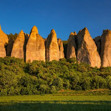 Отель Le Refuge Des Sources 3*