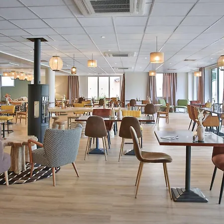 Le Refuge Des Sources Отель 3*