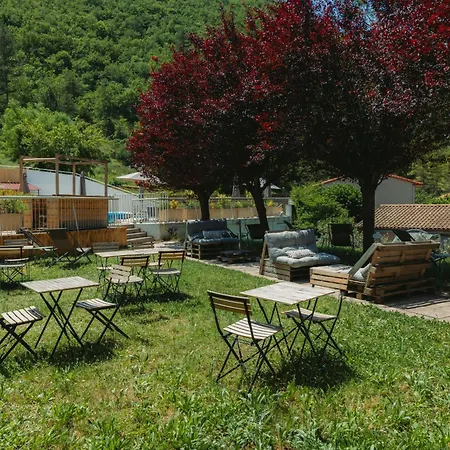 Le Refuge Des Sources Hotel 3*